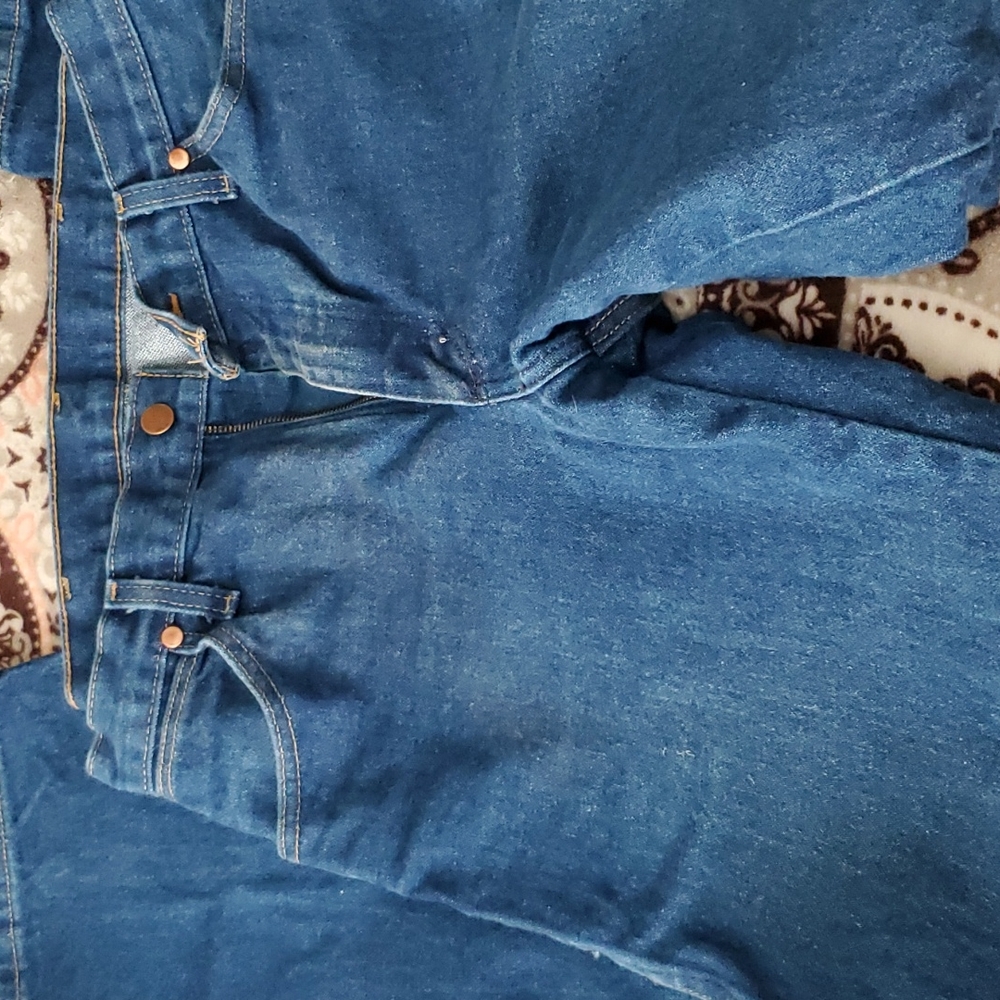 055 Mens Wrangler jeans